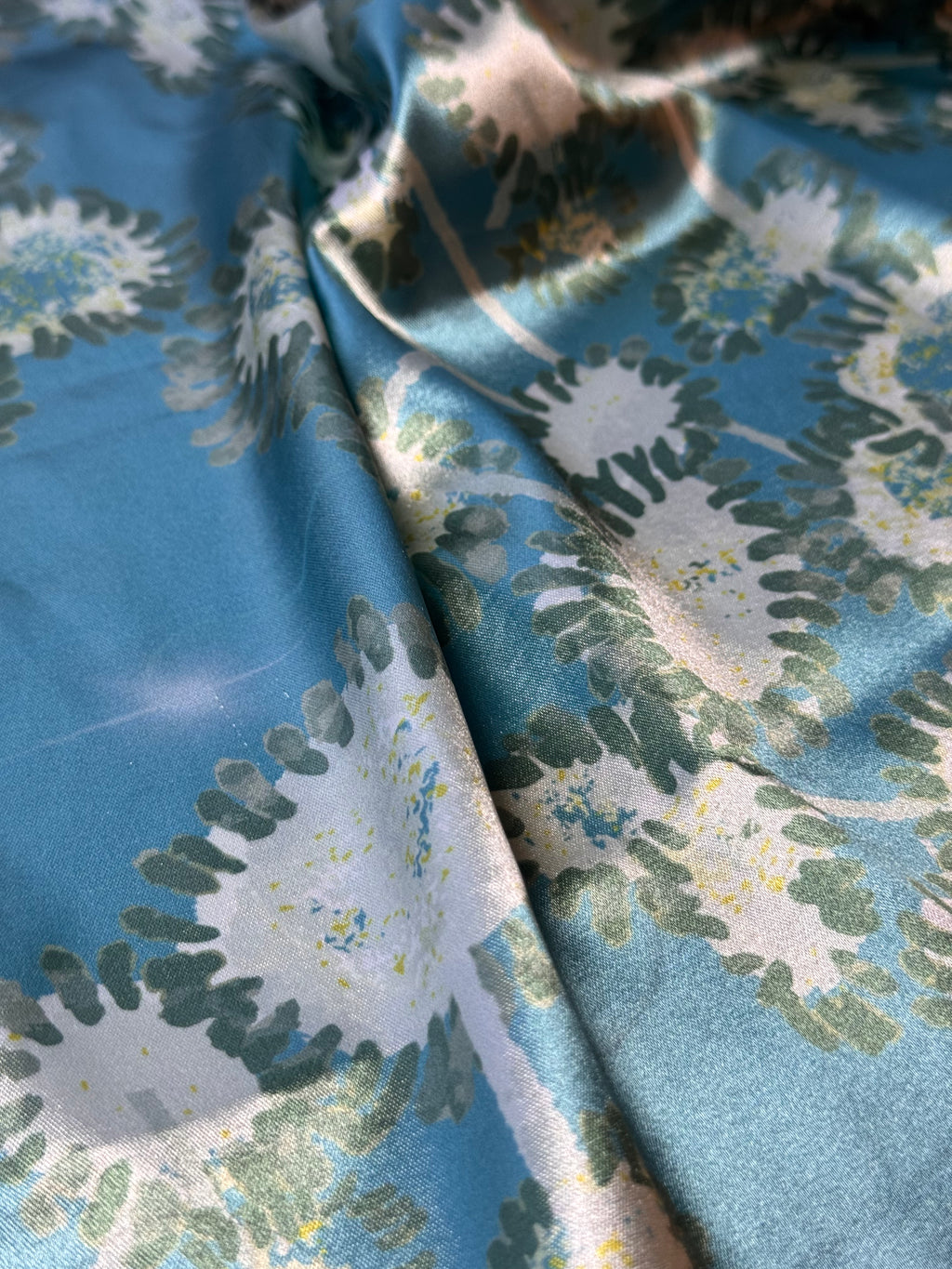 Flores Scarf (without ribbon ties)