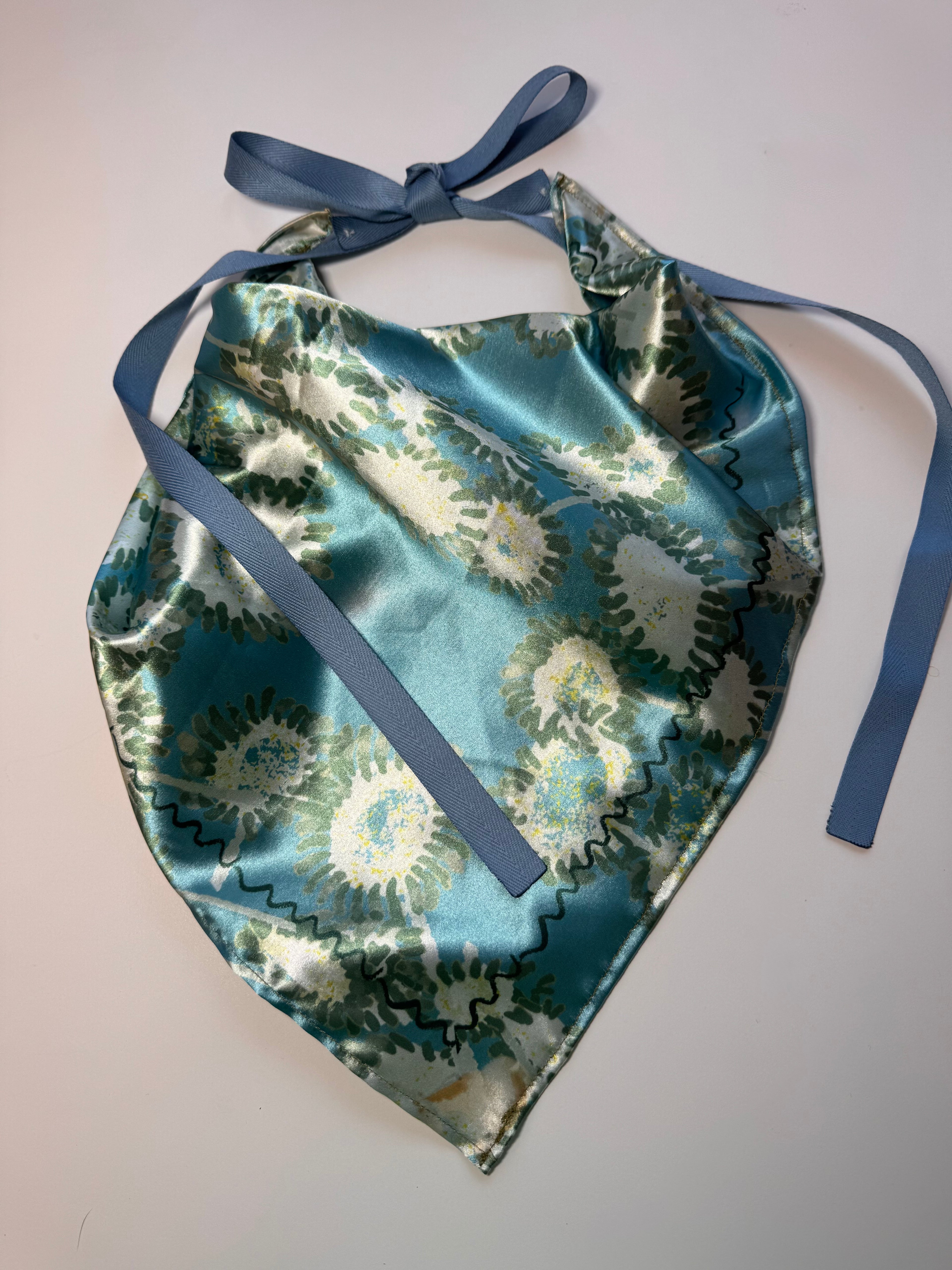 Flores Scarf with Removable Ribbon ties