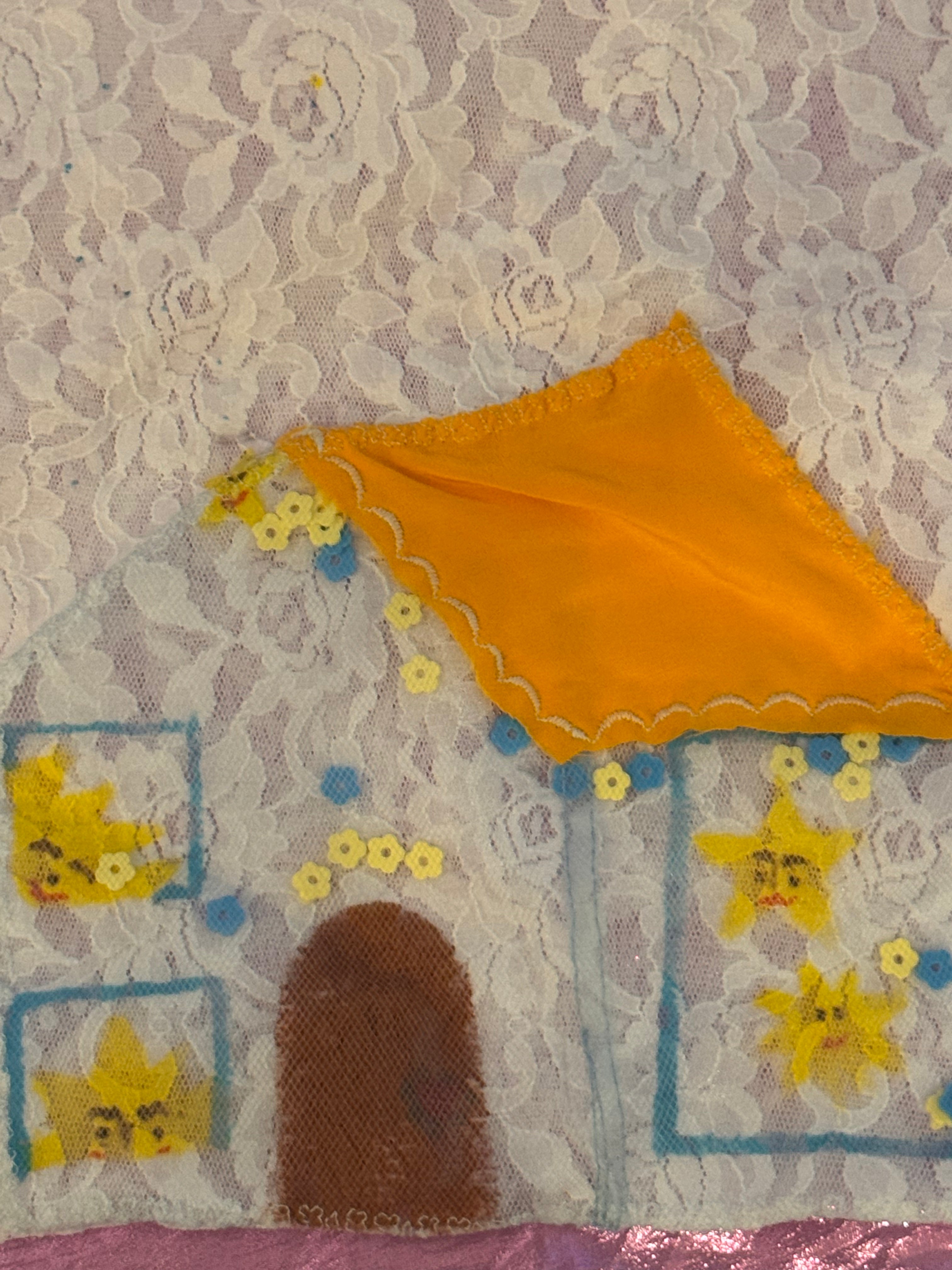 Giant tote house of stars